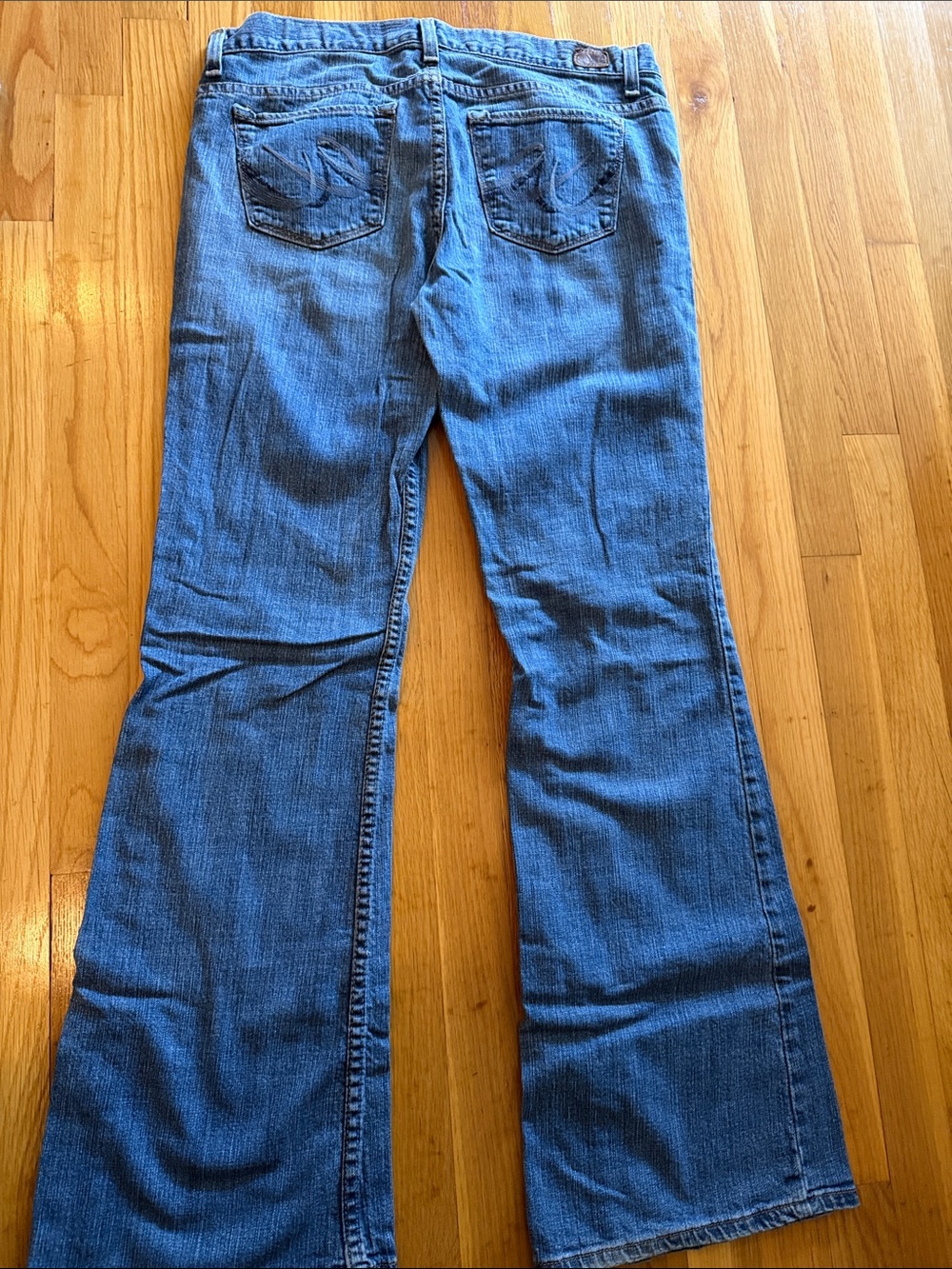 Express Bootcut Jean - Picture 3 of 5